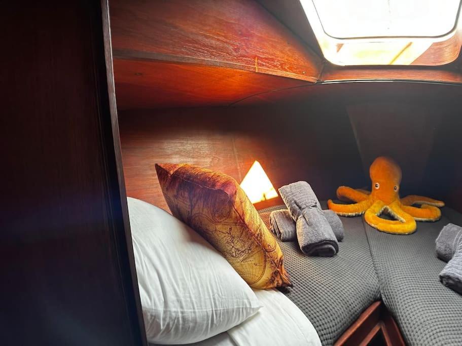 The Captains Locker - 30Ft Yacht San Miguel de Abona Exterior photo