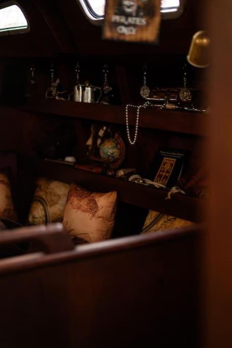 The Captains Locker - 30Ft Yacht San Miguel de Abona Exterior photo