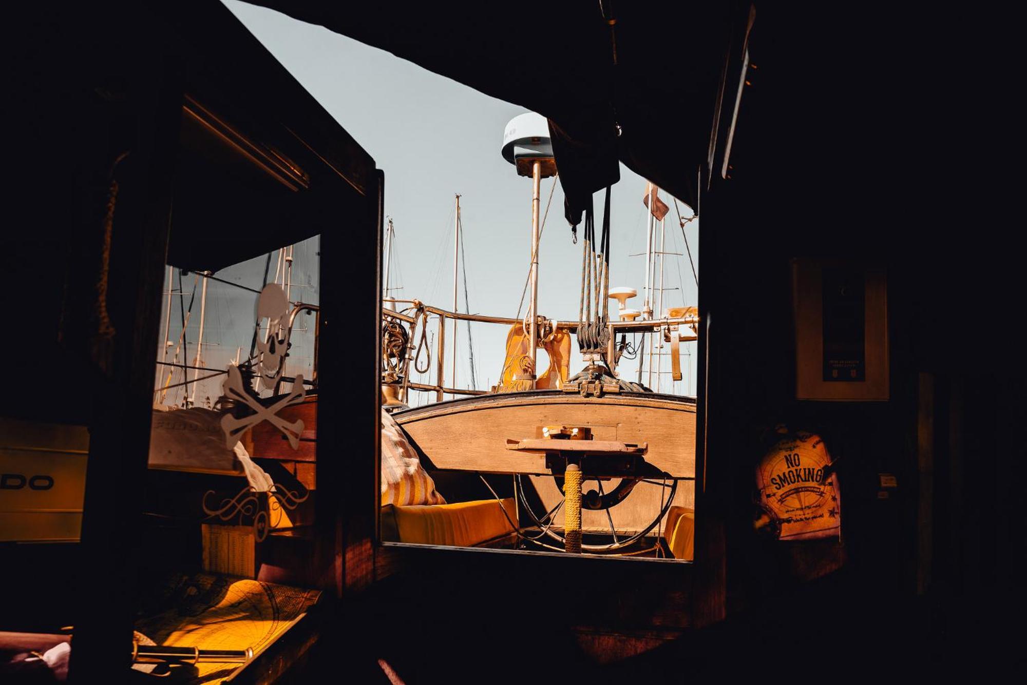 The Captains Locker - 30Ft Yacht San Miguel de Abona Exterior photo
